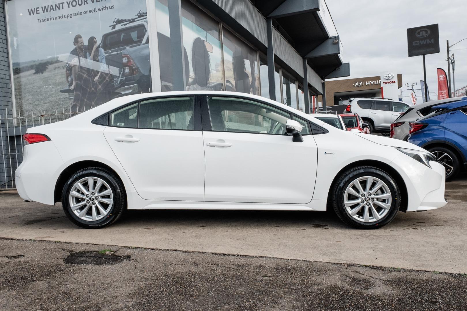2024 Toyota Corolla Ascent Sport in White