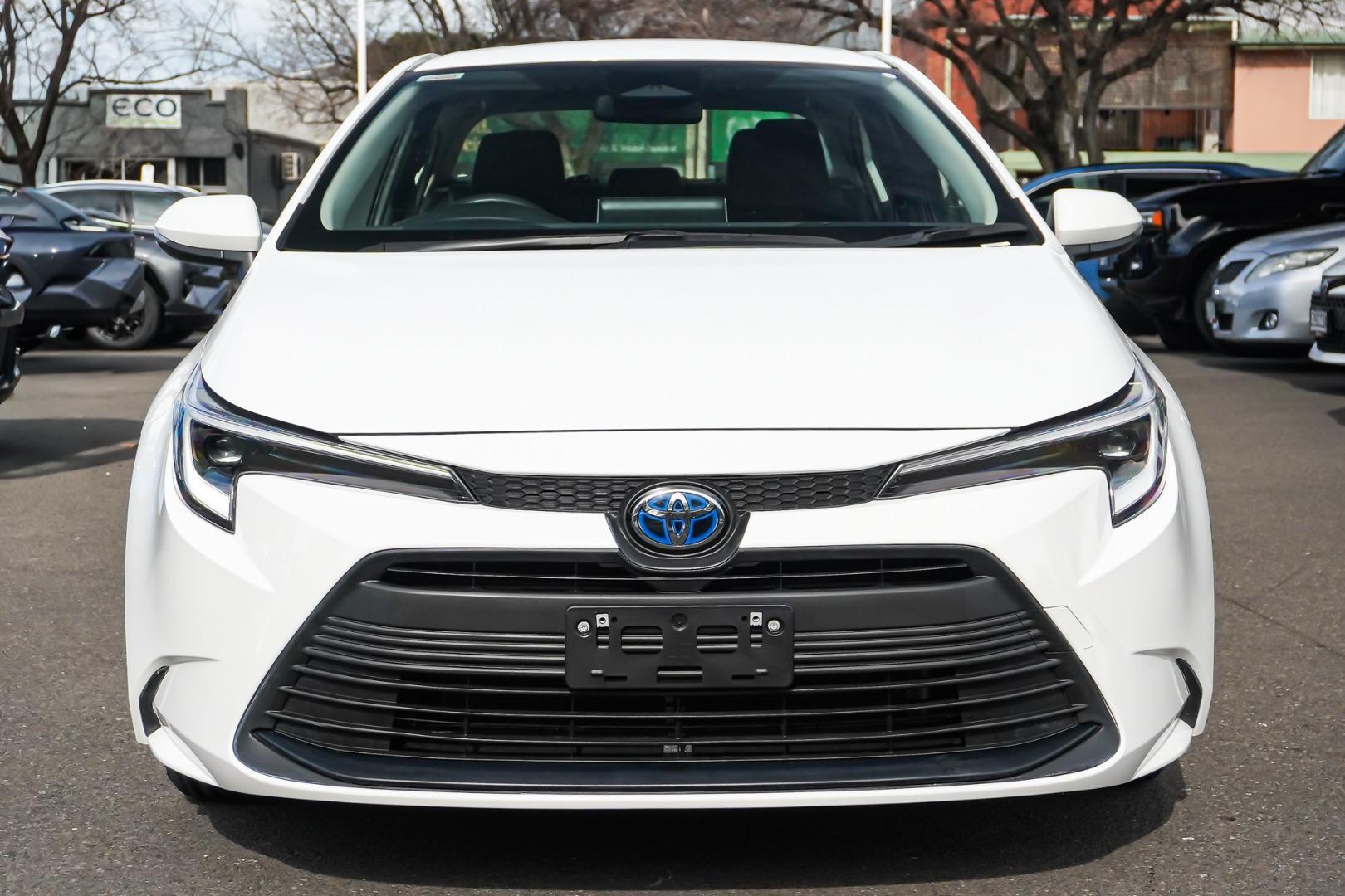 2025 Toyota Corolla Ascent Sport in White