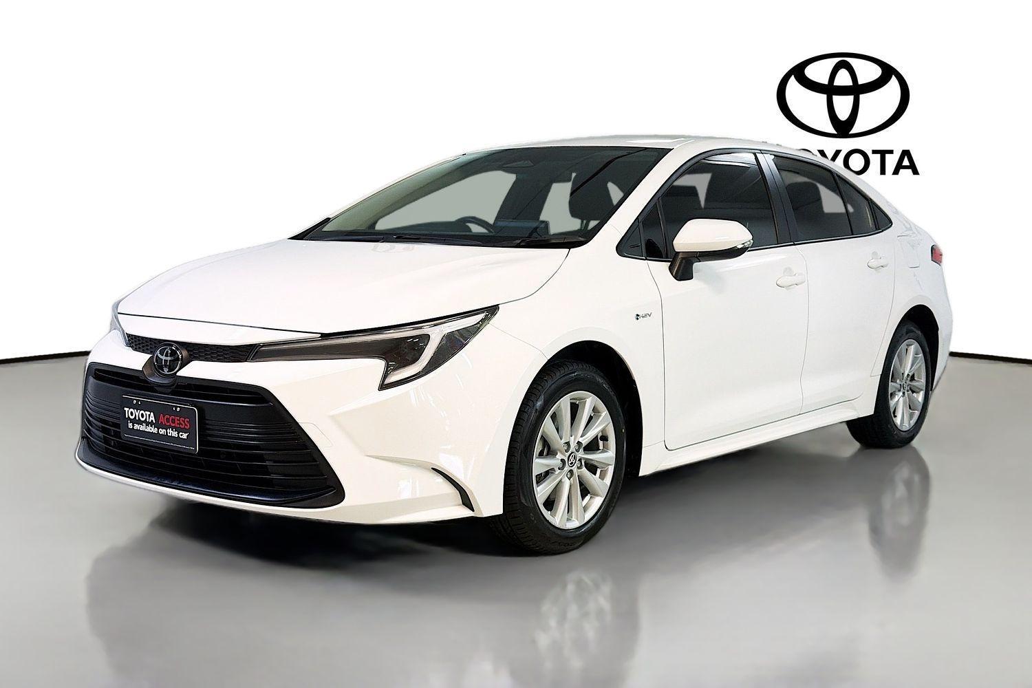 2025 Toyota Corolla Ascent Sport in White
