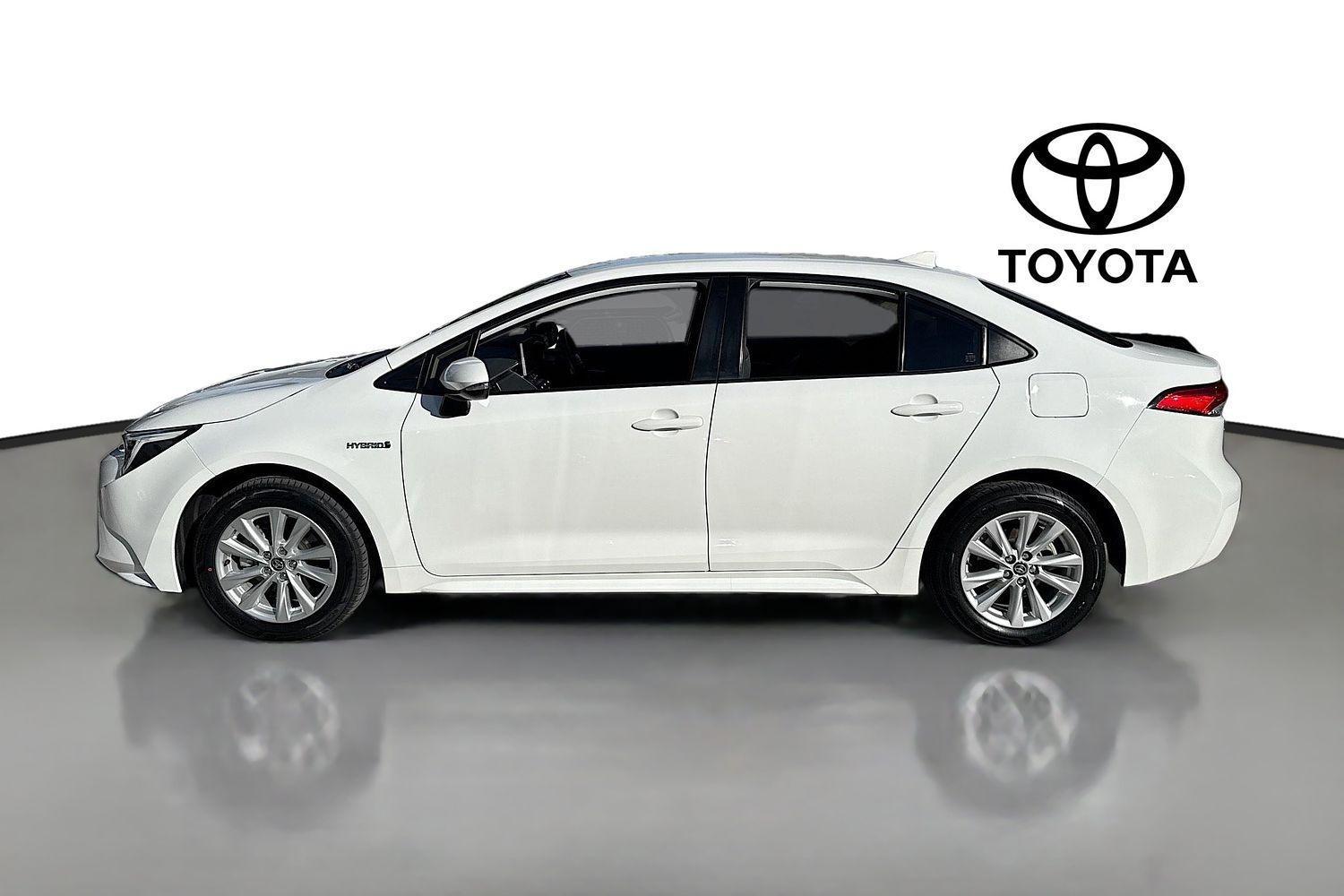 2024 Toyota Corolla Ascent Sport in White