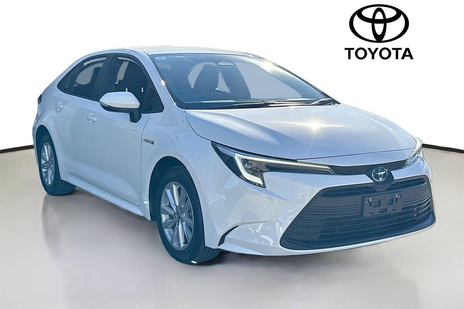 2024 Toyota Corolla Ascent Sport in White