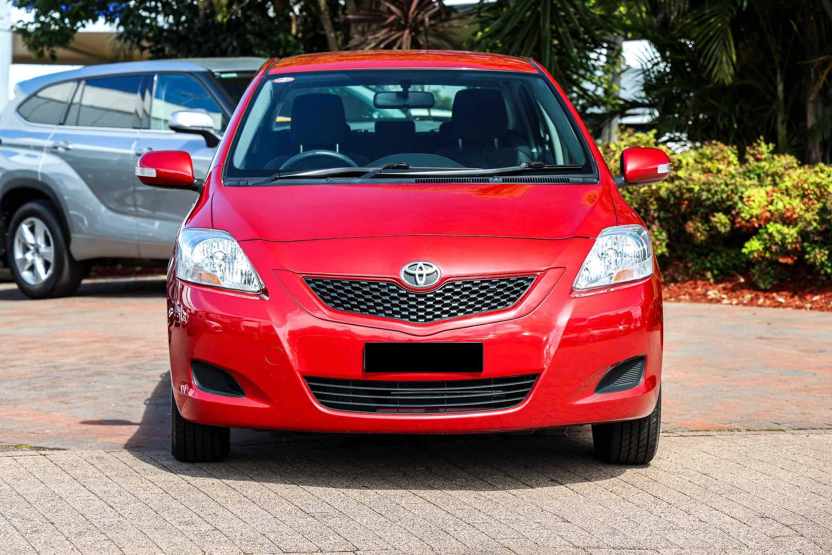 2011 Toyota Yaris YRS in Red