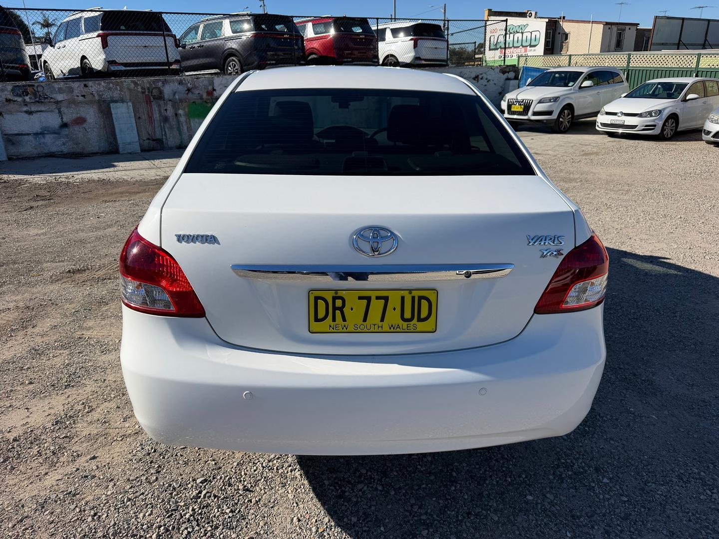 2008 Toyota Yaris YRS in White