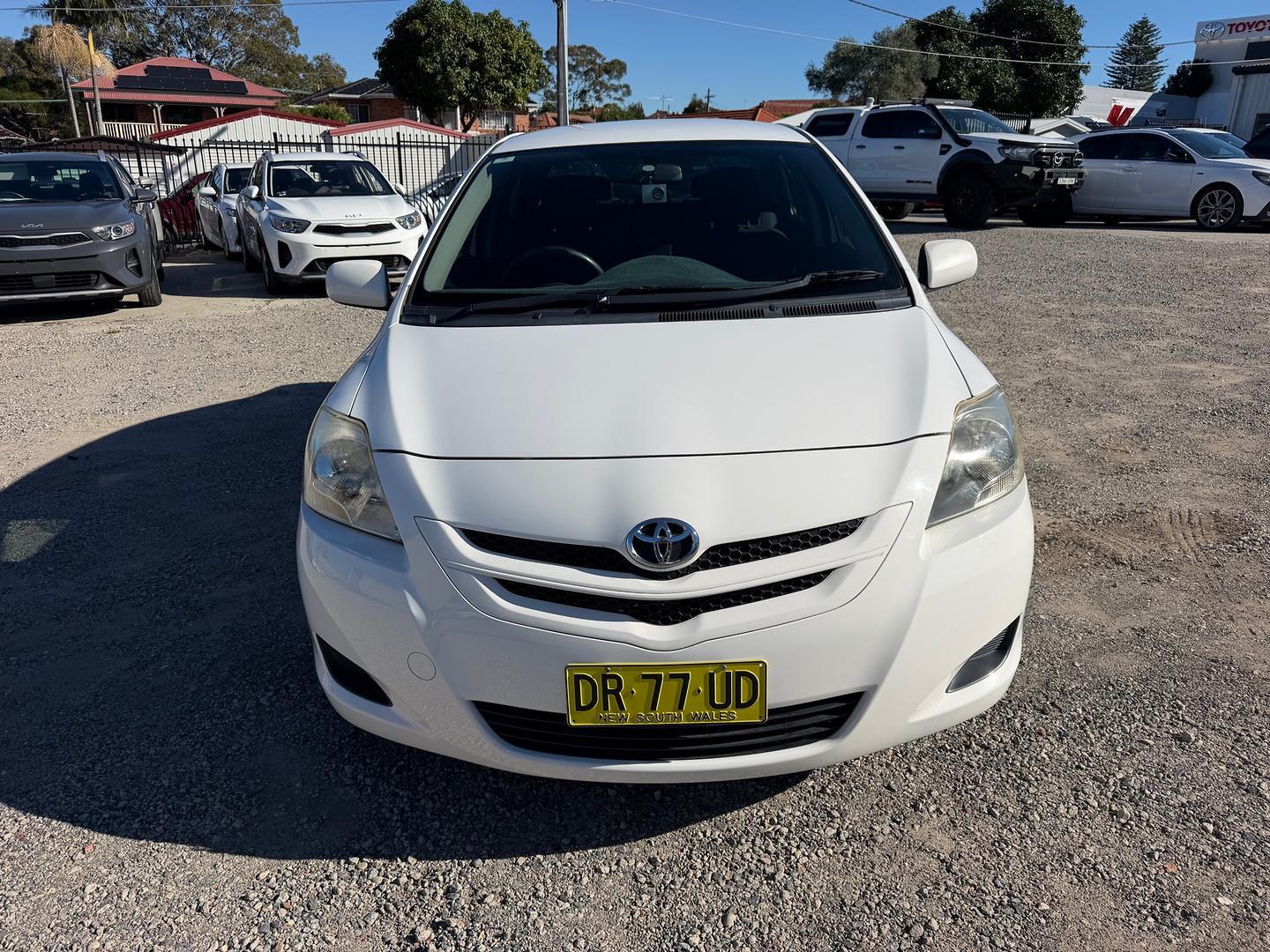 2008 Toyota Yaris YRS in White