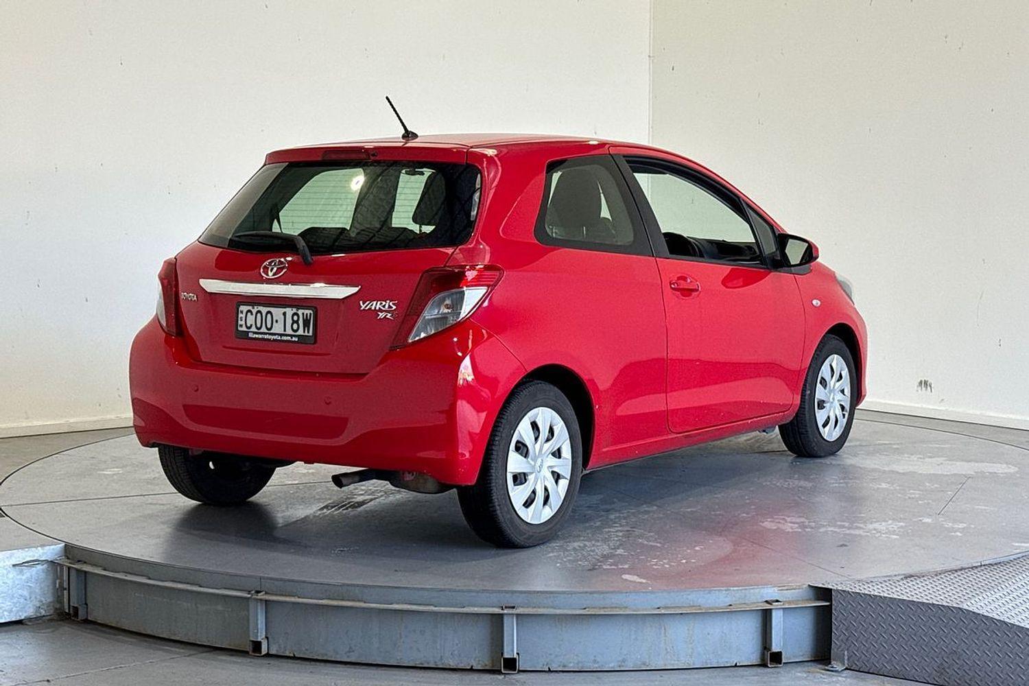 2013 Toyota Yaris YRS in Red