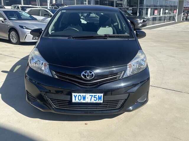 2013 Toyota Yaris YR in Black