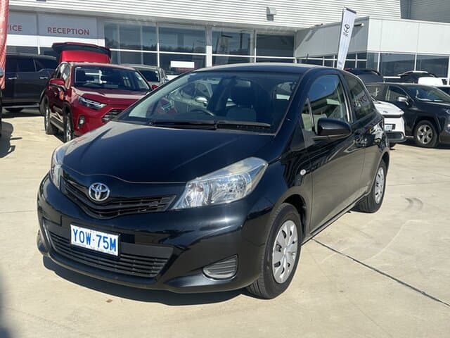 2013 Toyota Yaris YR in Black