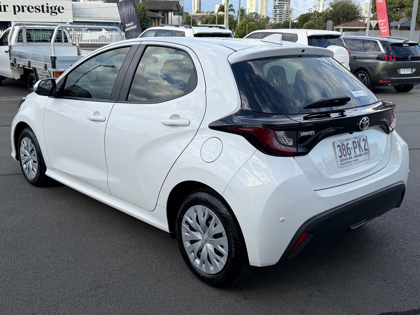 2023 Toyota Yaris Ascent Sport in White