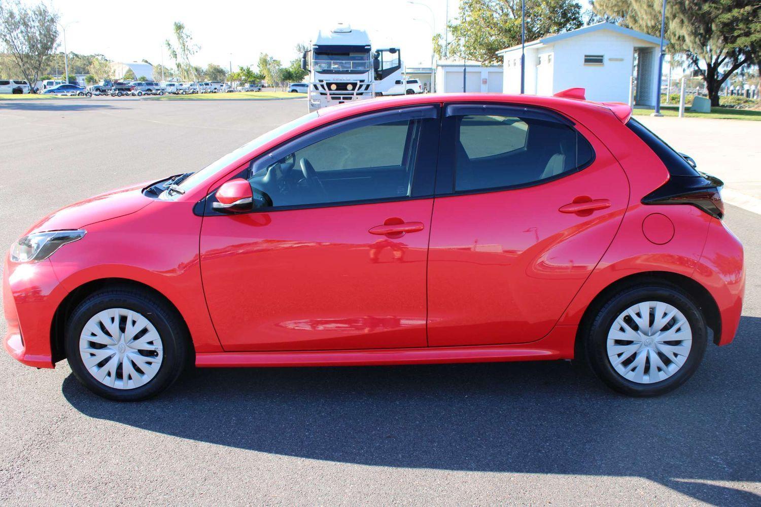 2021 Toyota Yaris Ascent Sport in Pink