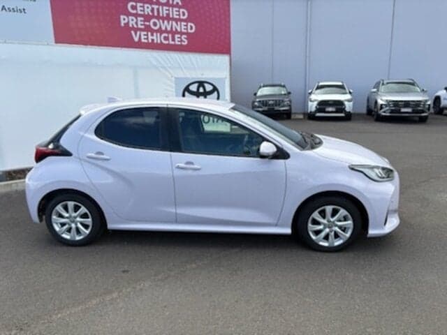 2021 Toyota Yaris SX in Purple