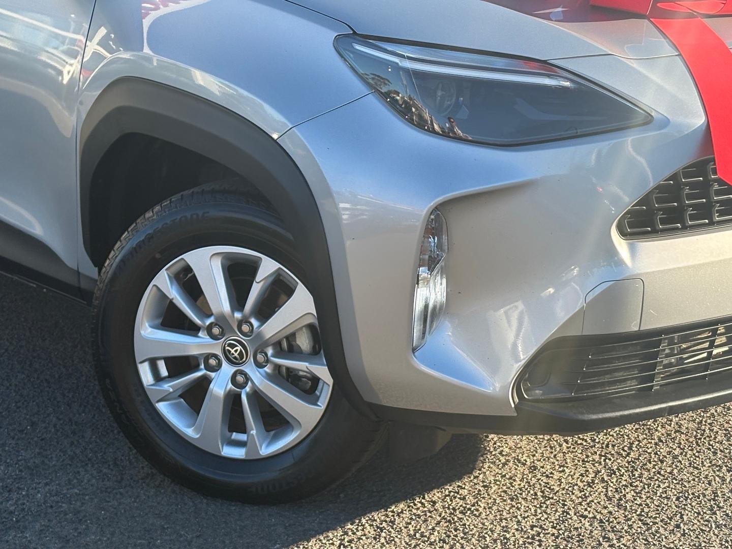 2023 Toyota Yaris Cross GX in Silver