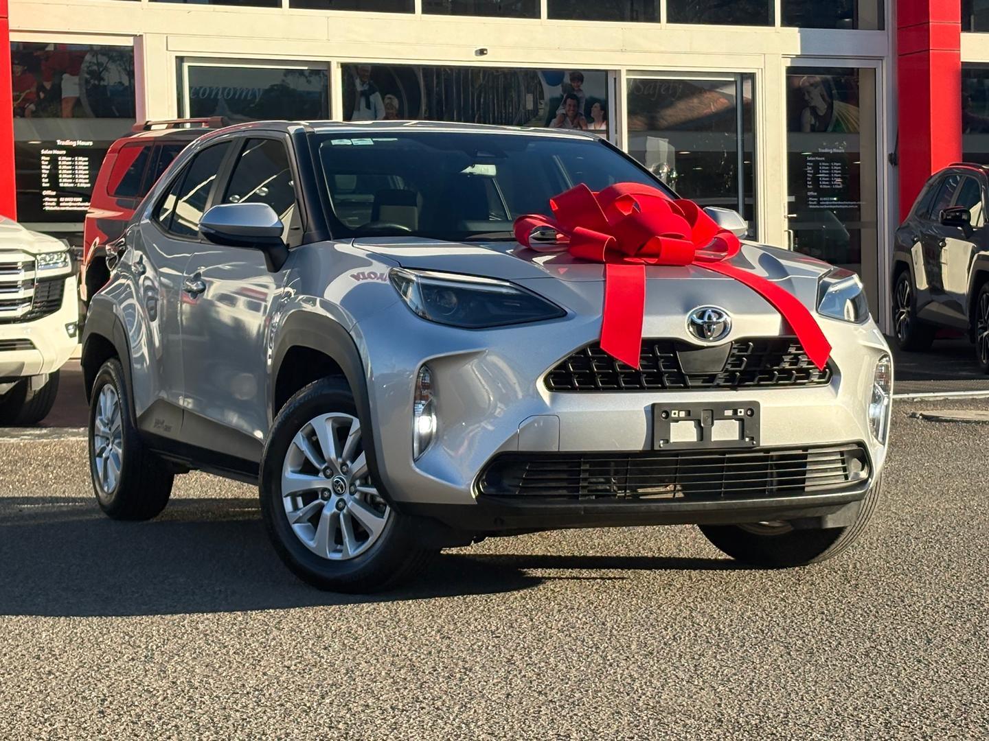 2023 Toyota Yaris Cross GX in Silver