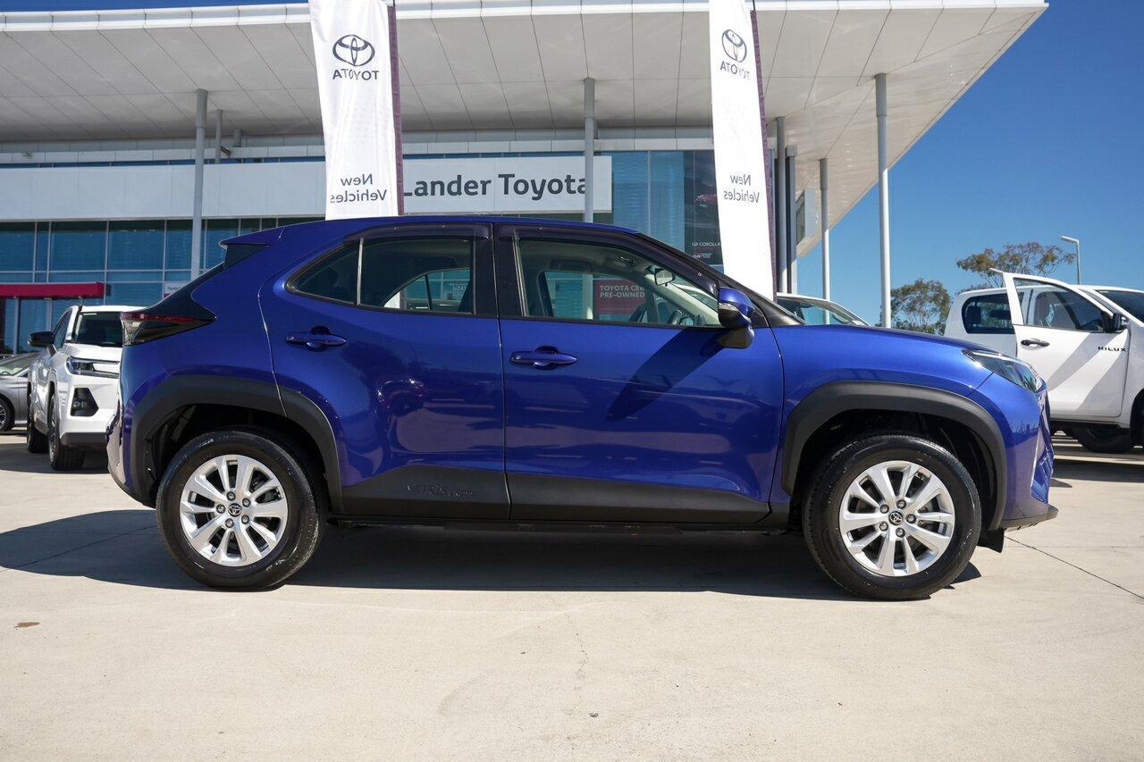 2022 Toyota Yaris Cross GX in Blue