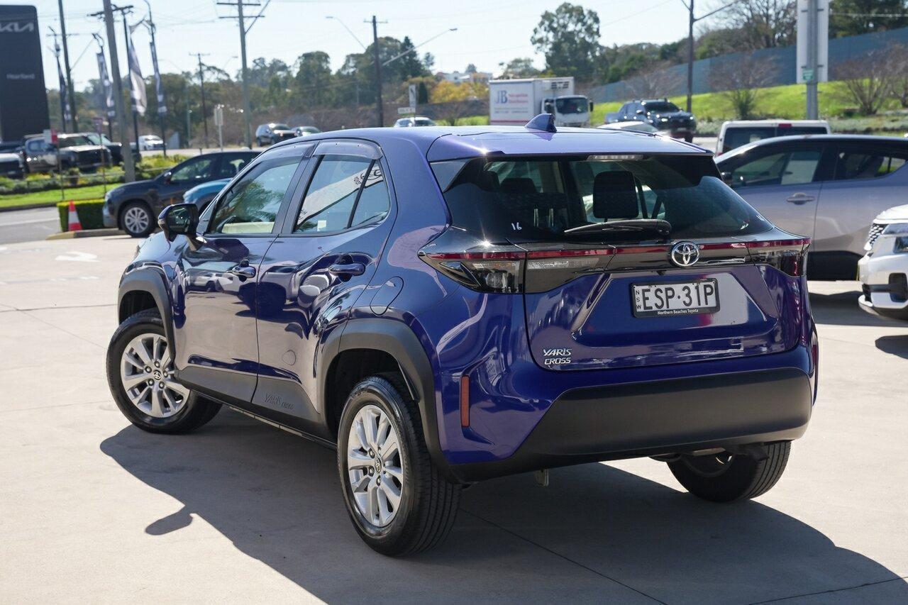 2022 Toyota Yaris Cross GX in Blue
