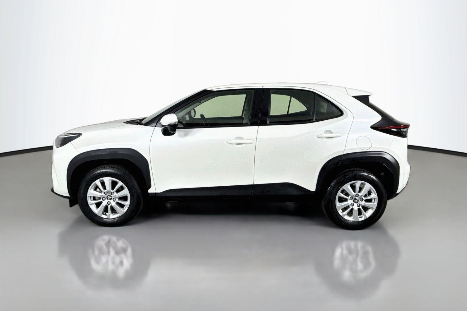 2021 Toyota Yaris Cross GX in White