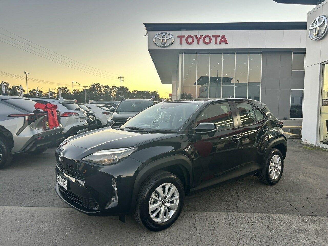 2022 Toyota Yaris Cross GX in Black