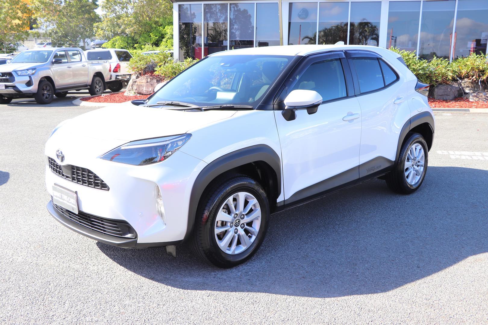 2023 Toyota Yaris Cross GX in White