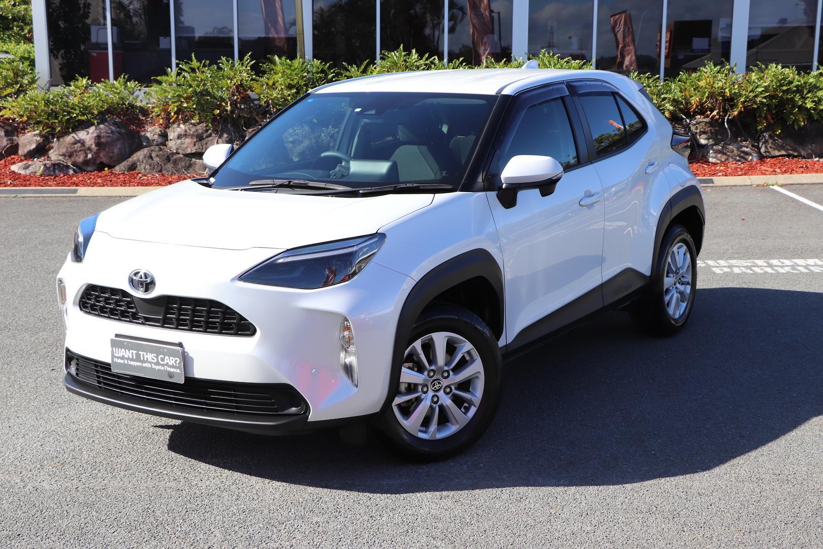 2023 Toyota Yaris Cross GX in White