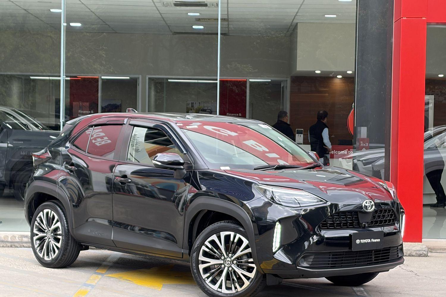 2021 Toyota Yaris Cross Urban in Black