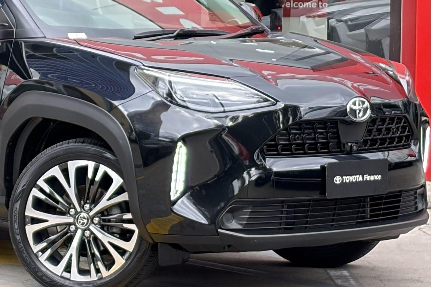 2021 Toyota Yaris Cross Urban in Black