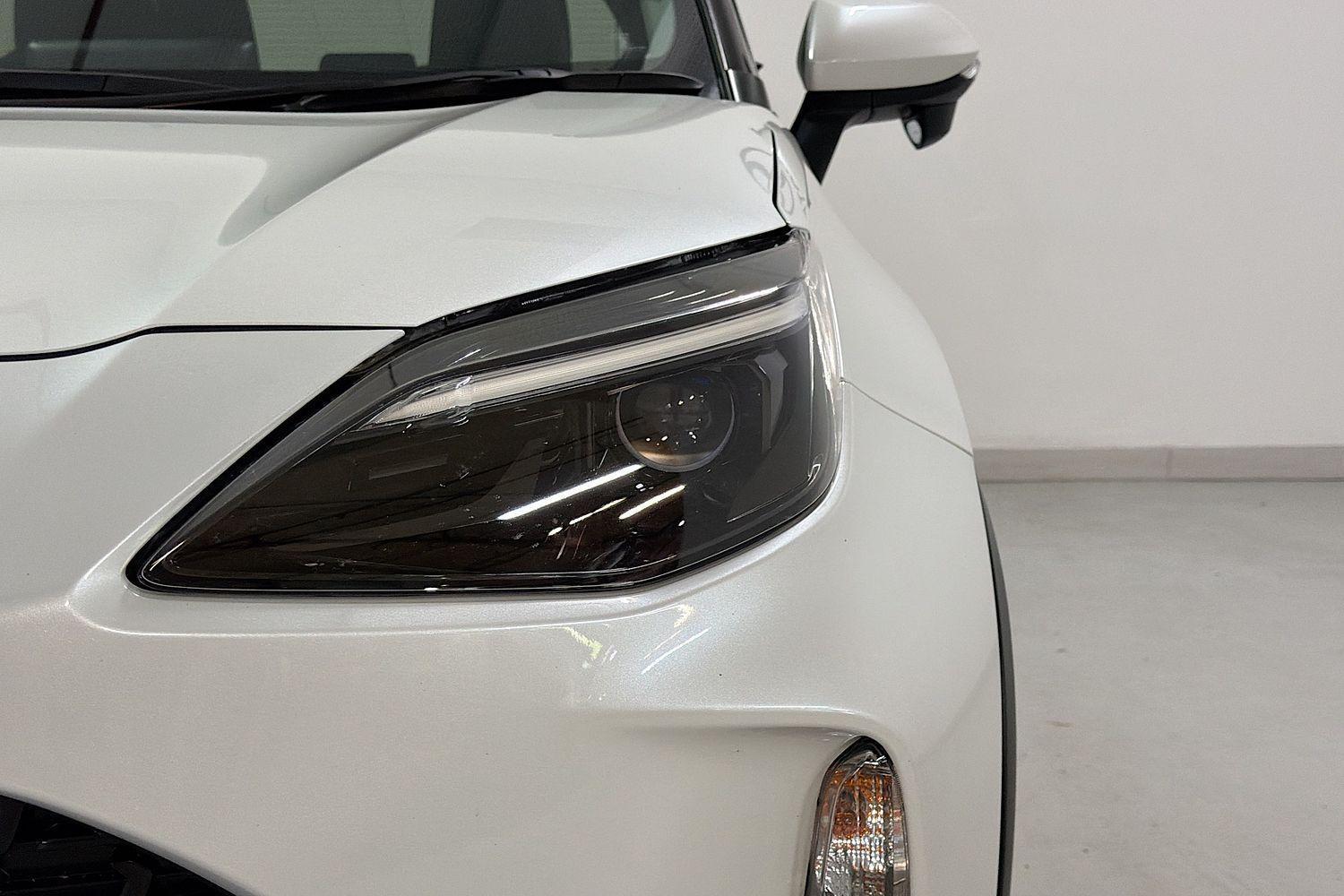 2023 Toyota Yaris Cross GX in White