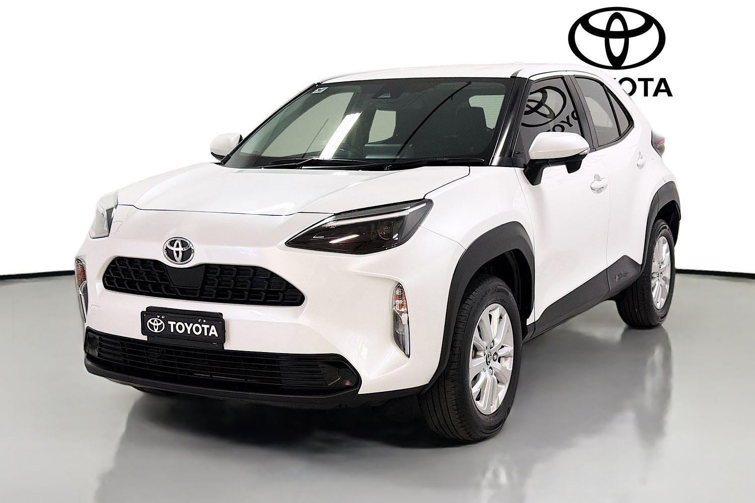 2023 Toyota Yaris Cross GX in White