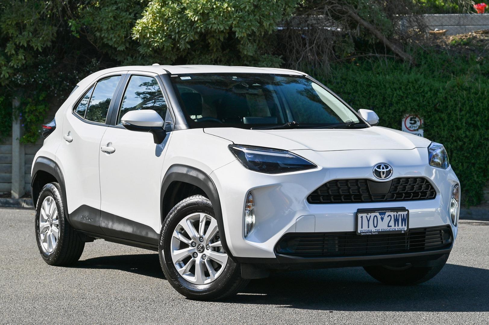 2023 Toyota Yaris Cross GX in White
