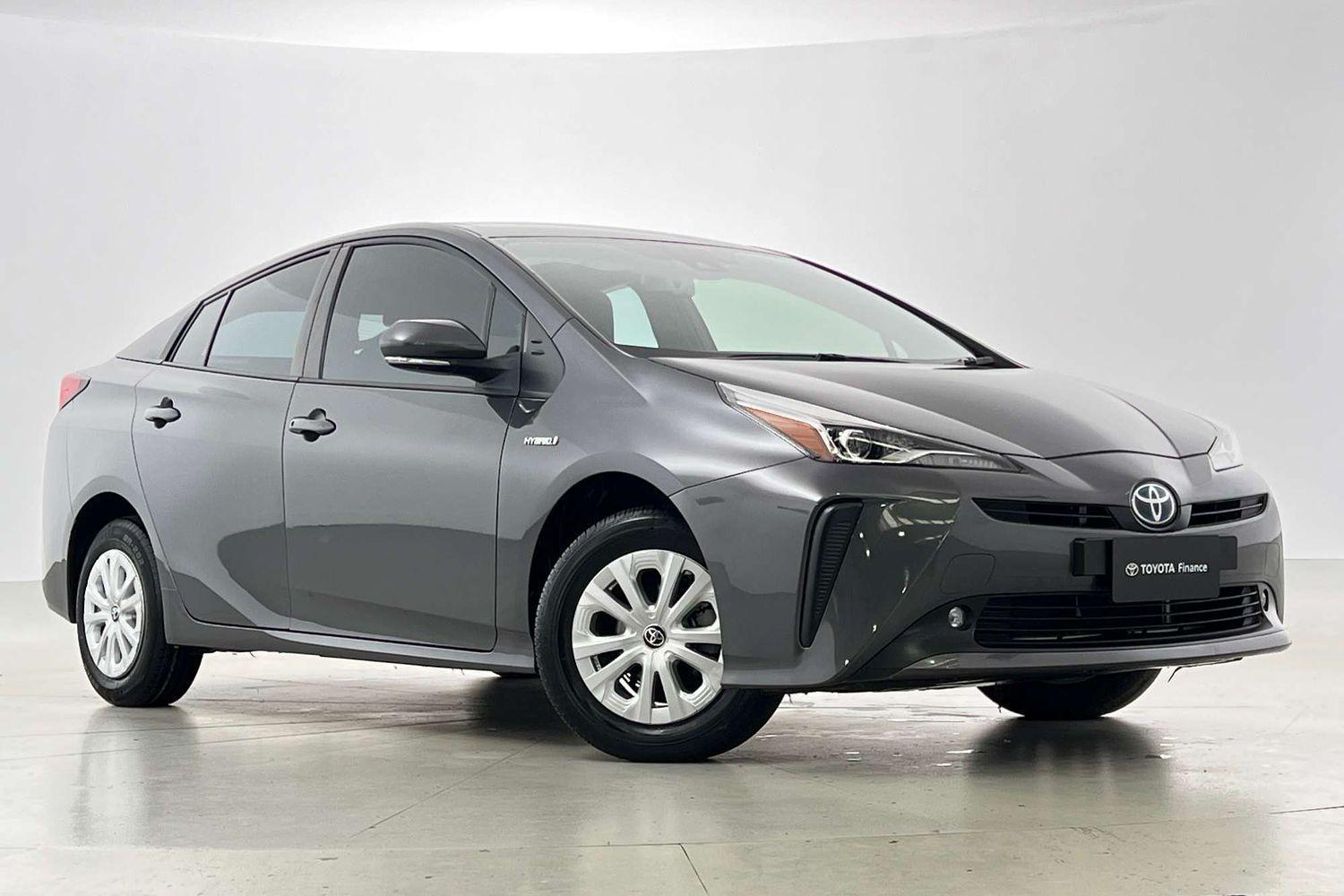 2022 Toyota Prius Base in Silver
