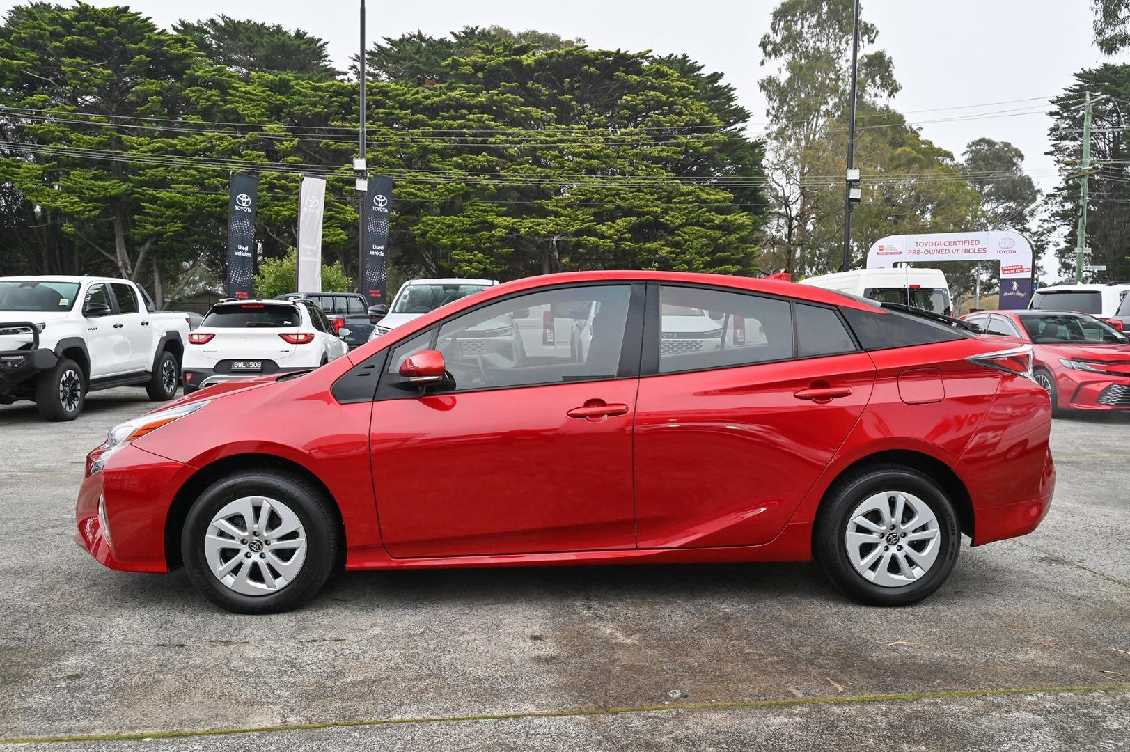 2016 Toyota Prius Base in Red