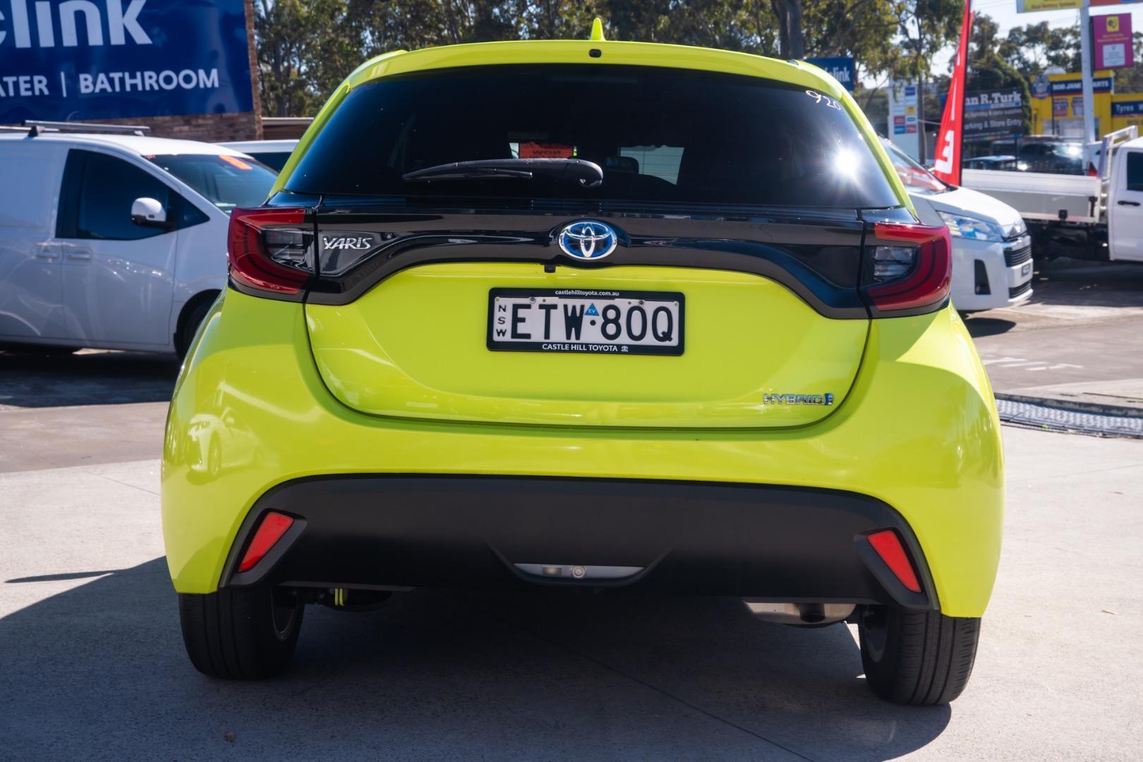 2022 Toyota Yaris SX in Green