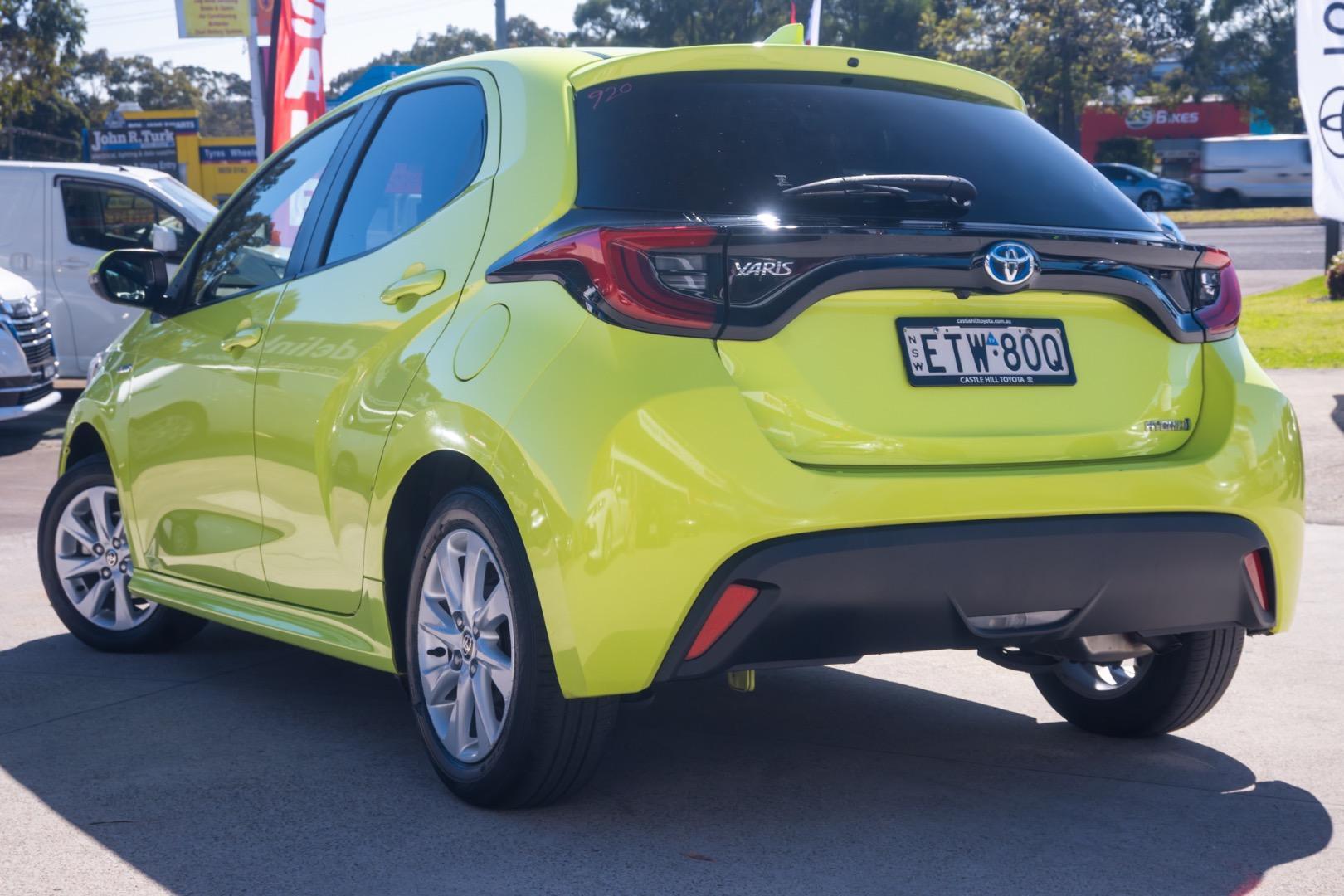 2022 Toyota Yaris SX in Green