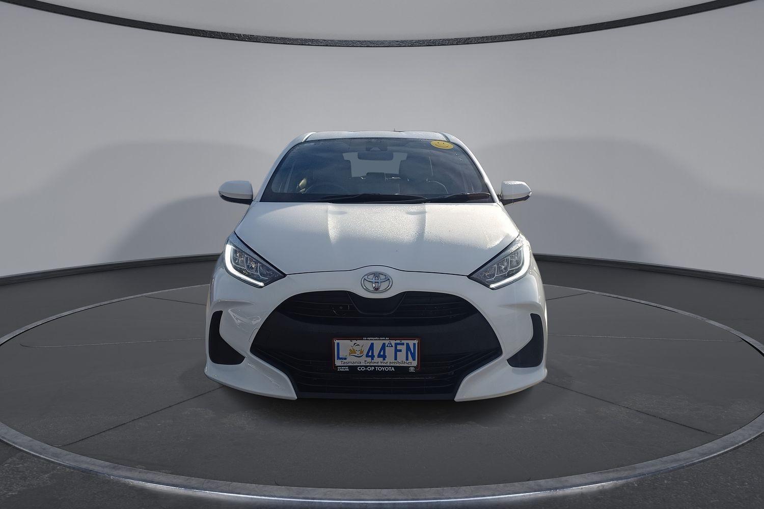 2023 Toyota Yaris SX in White