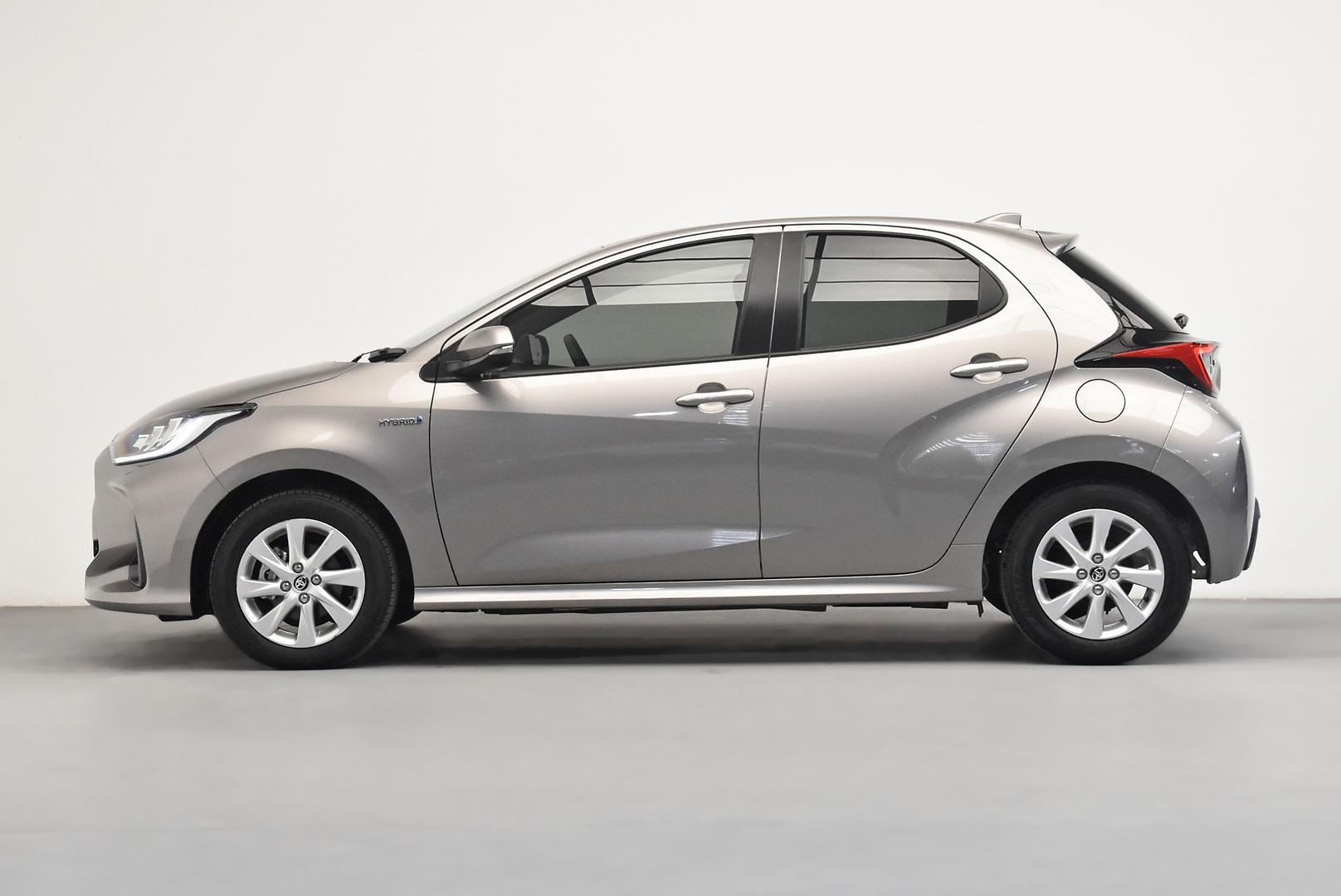 2023 Toyota Yaris SX in Bronze