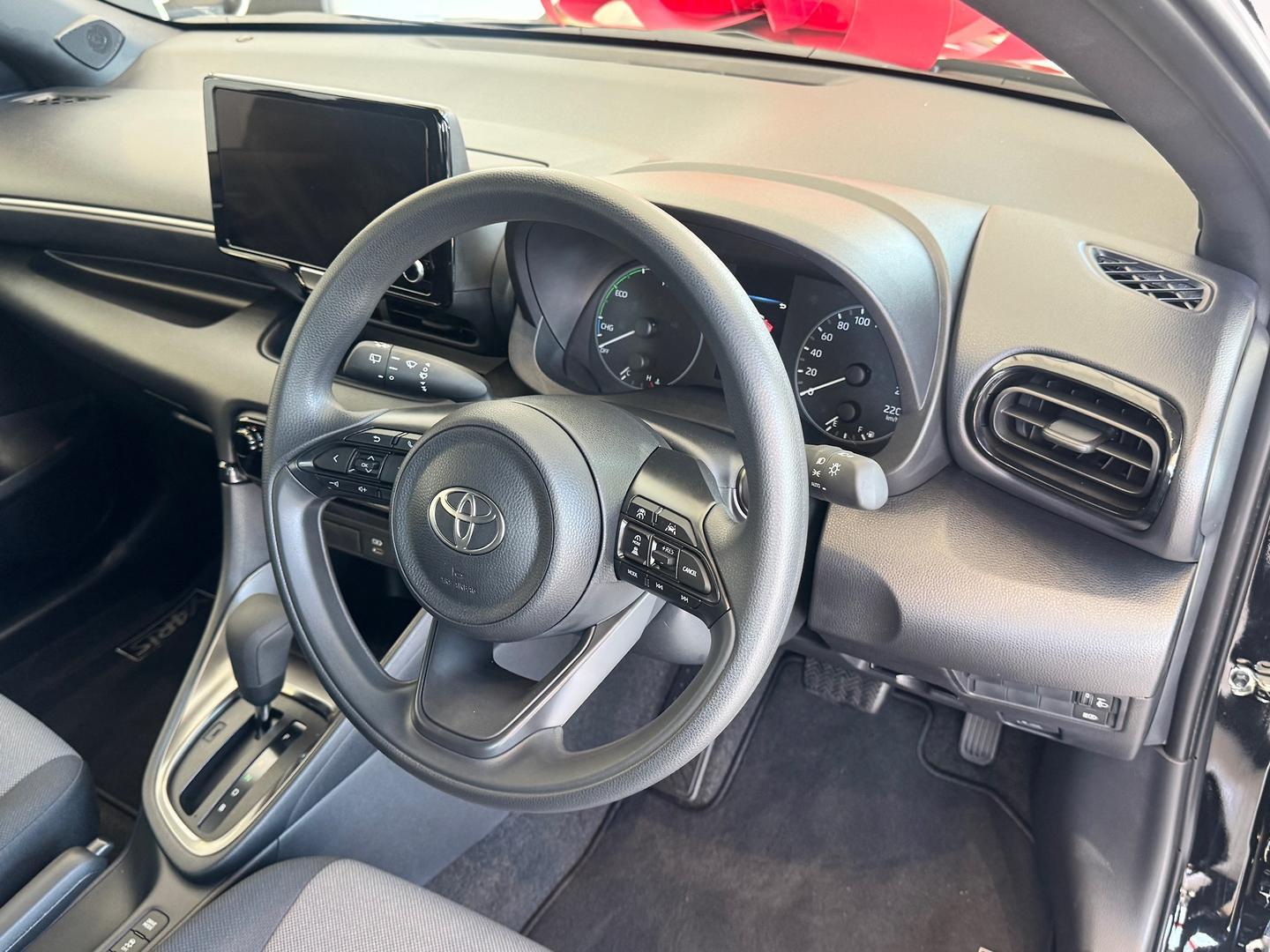 2024 Toyota Yaris Ascent Sport in Black