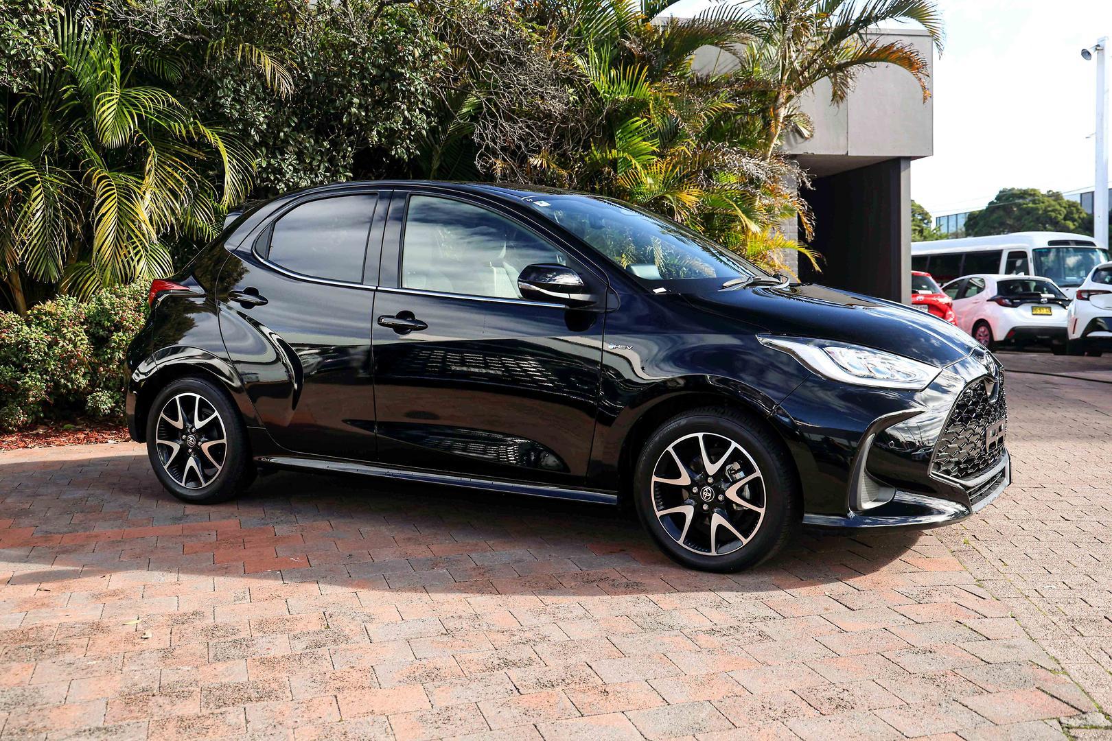 2024 Toyota Yaris ZR in Black