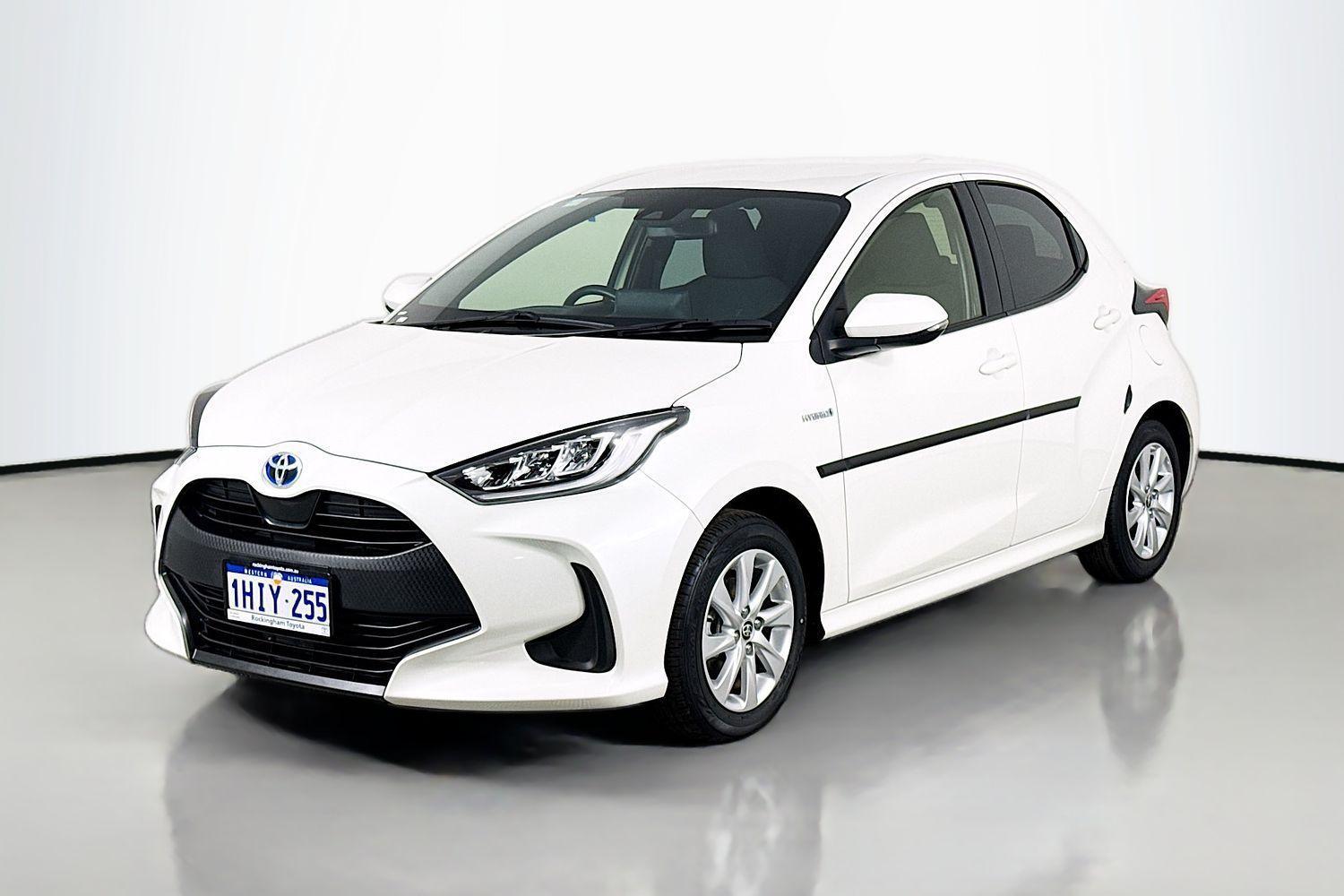 2021 Toyota Yaris SX in White