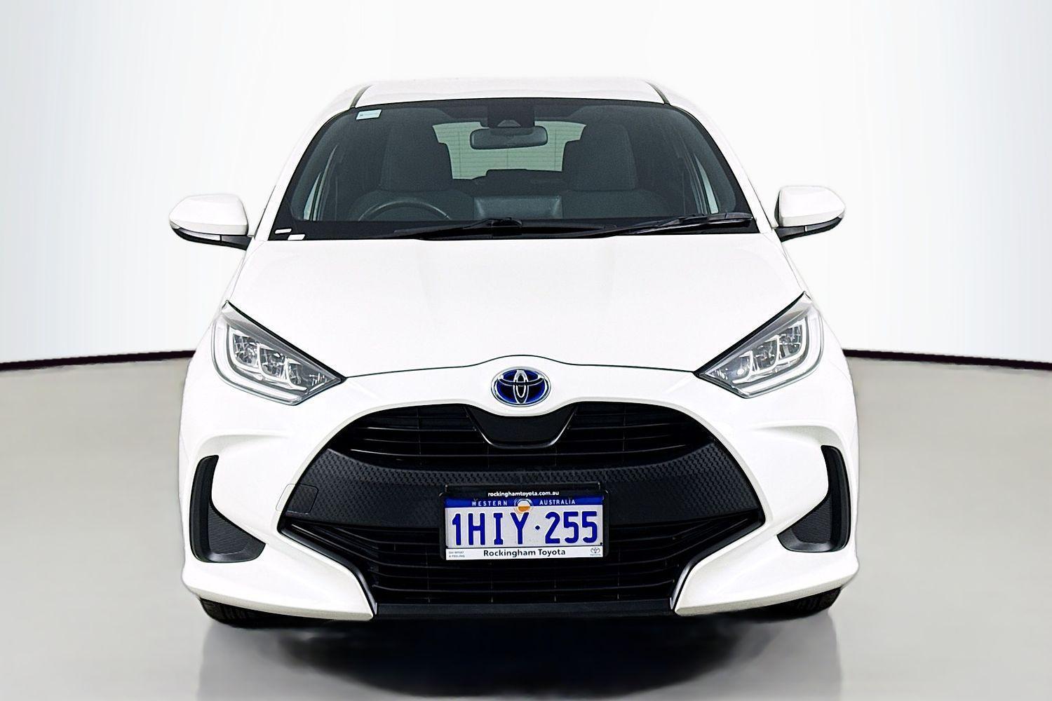 2021 Toyota Yaris SX in White