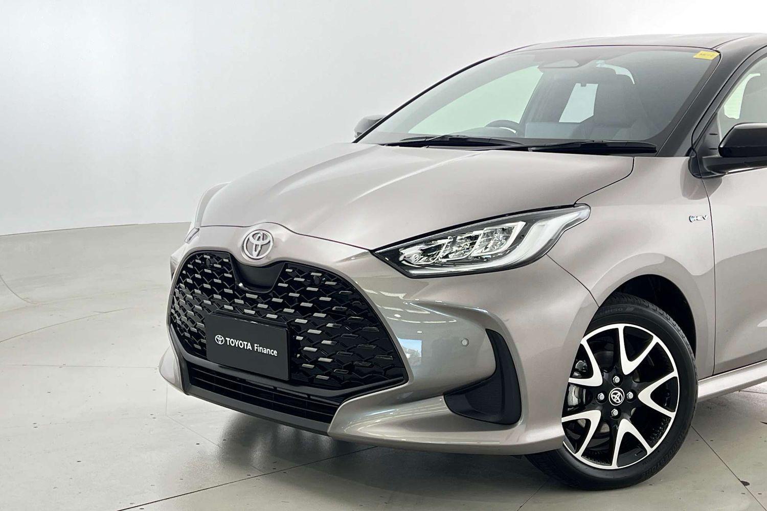 2025 Toyota Yaris ZR in Two Tone Brown