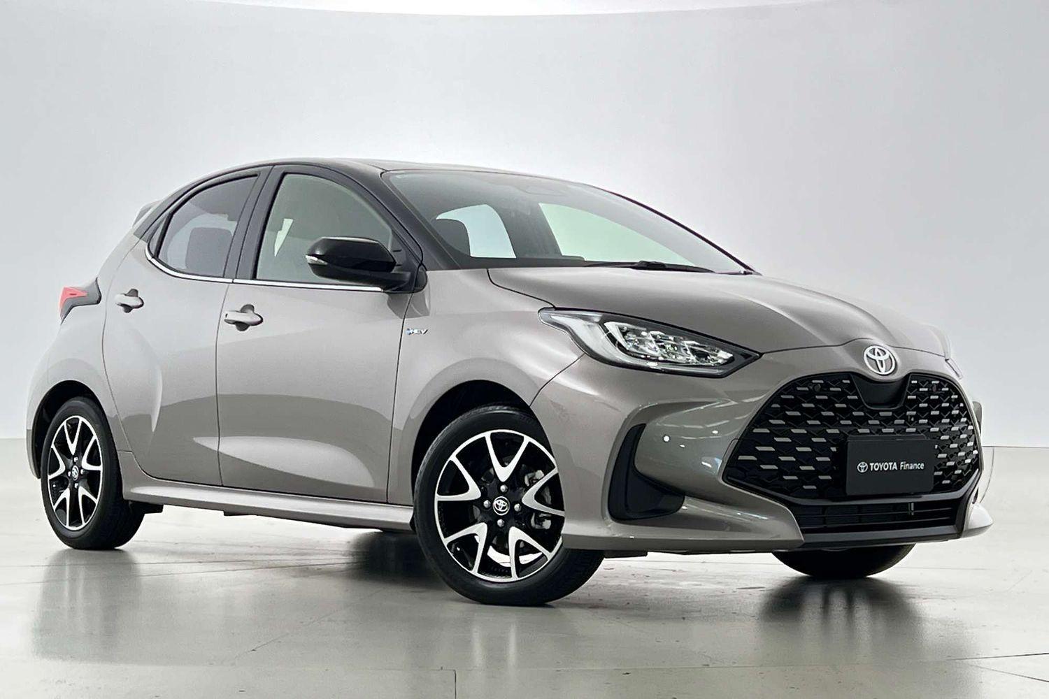 2025 Toyota Yaris ZR in Two Tone Brown