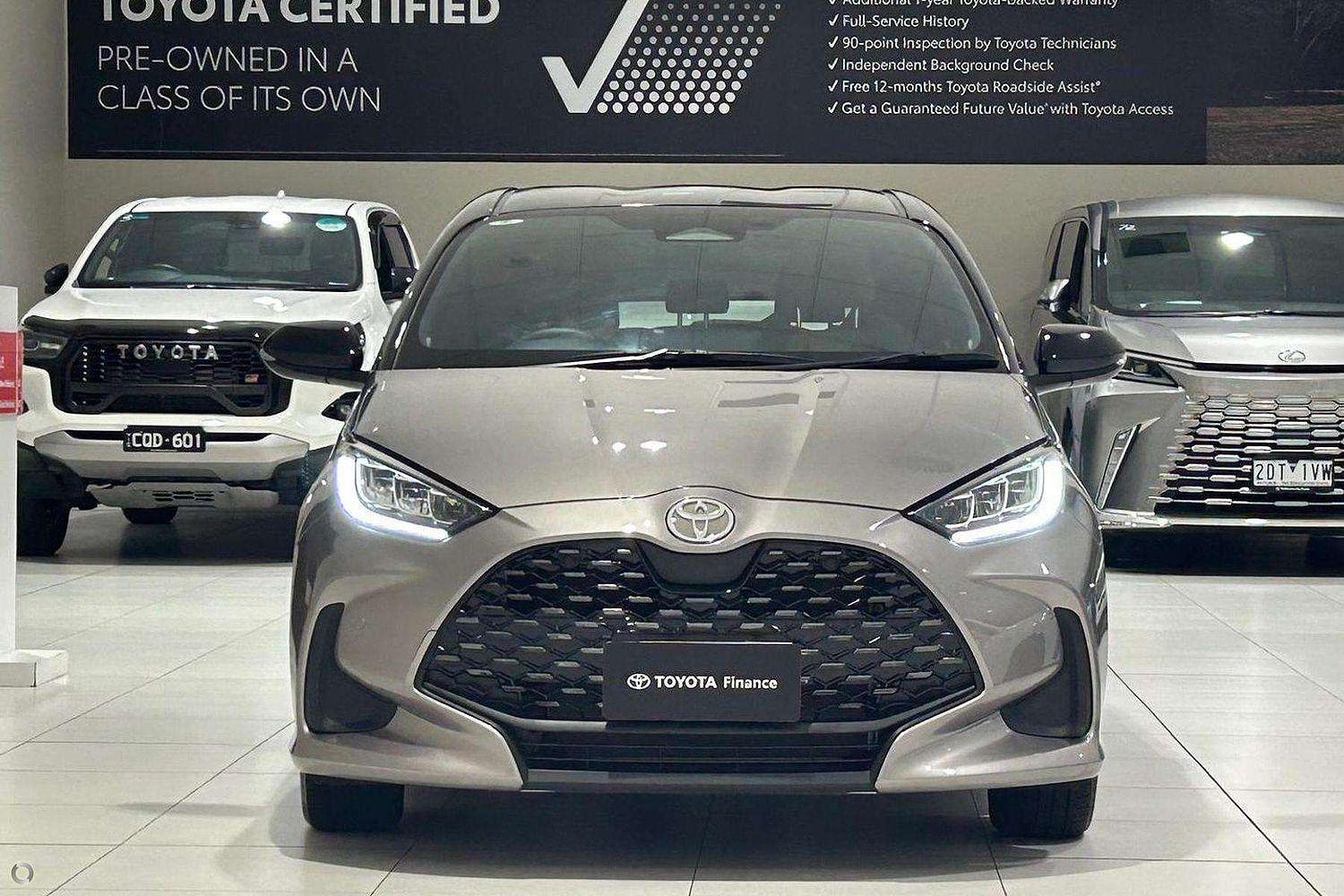 2024 Toyota Yaris ZR in Two Tone Brown