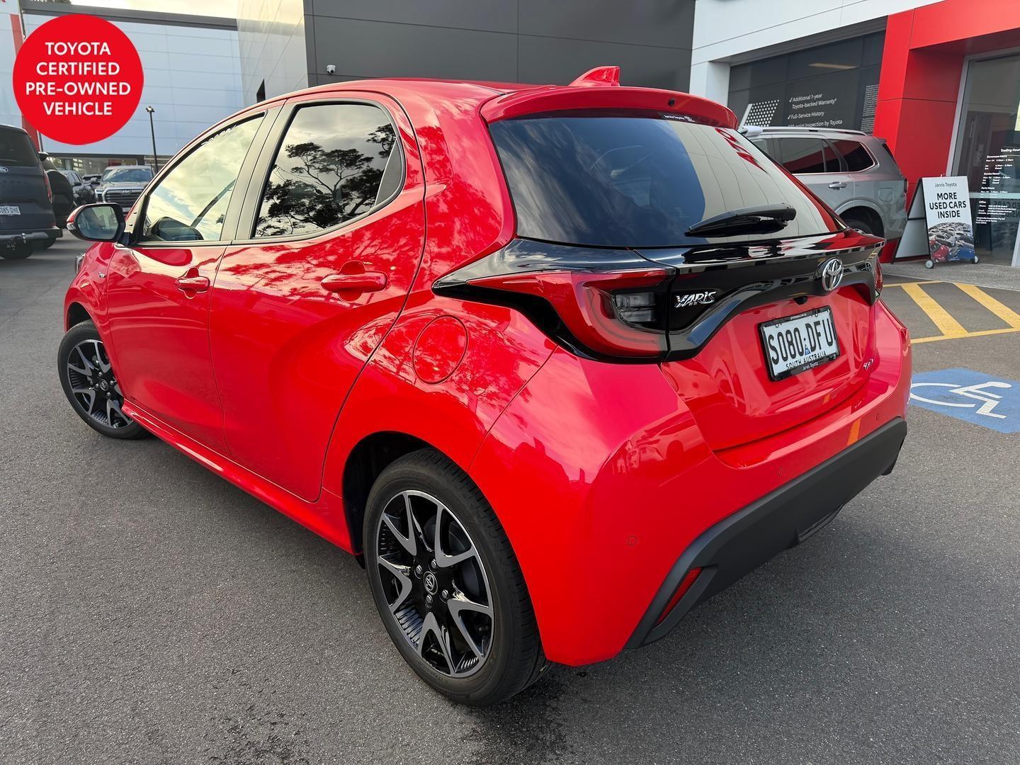 2025 Toyota Yaris SX in Pink