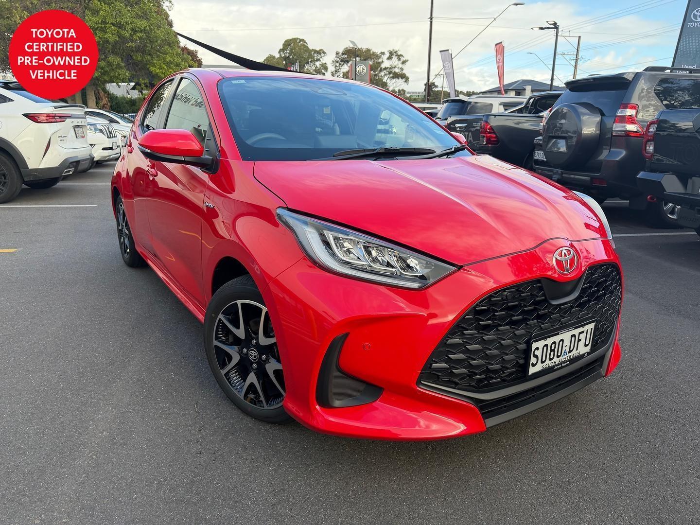 2025 Toyota Yaris SX in Pink