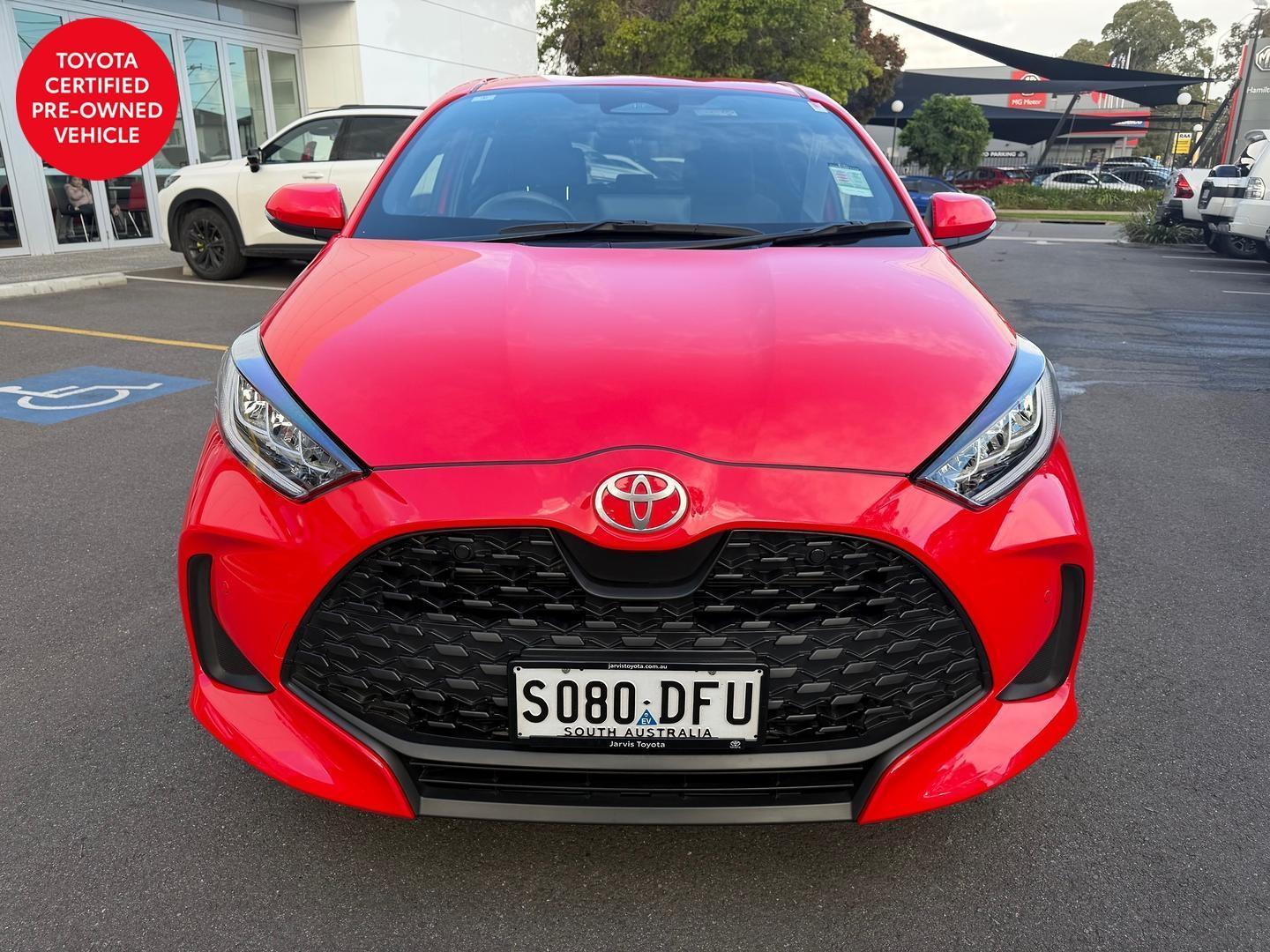 2025 Toyota Yaris SX in Pink