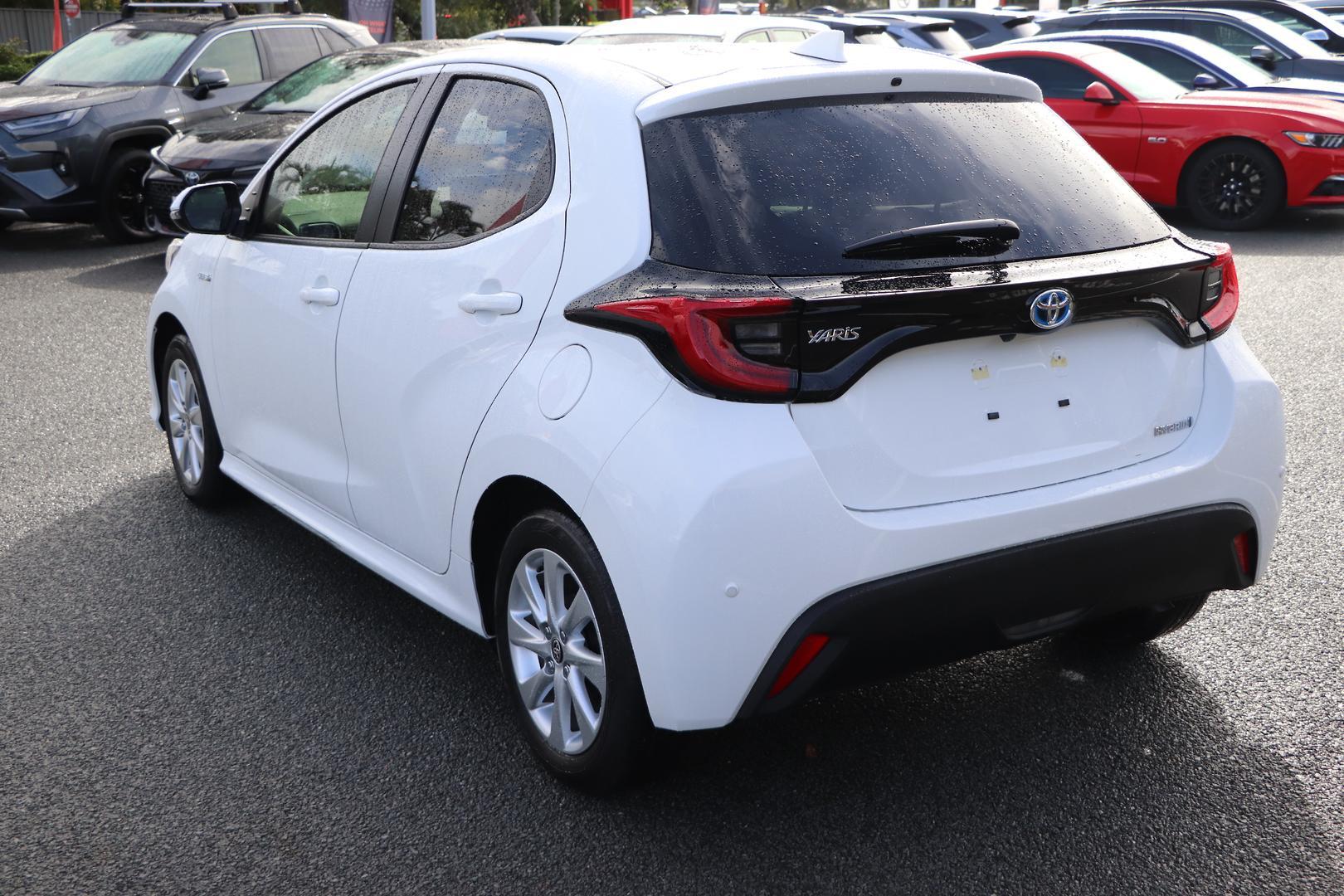 2022 Toyota Yaris SX in White