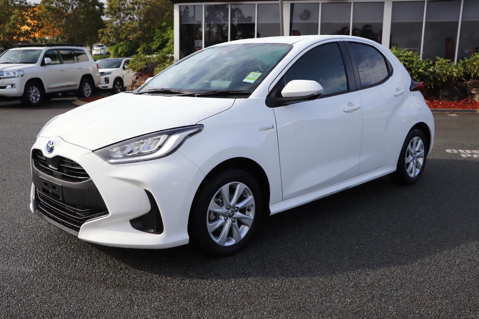 2022 Toyota Yaris SX in White