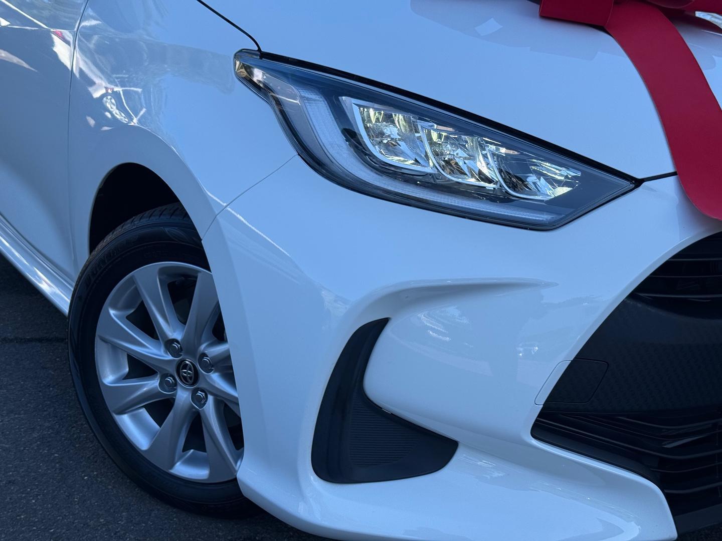 2022 Toyota Yaris SX in White