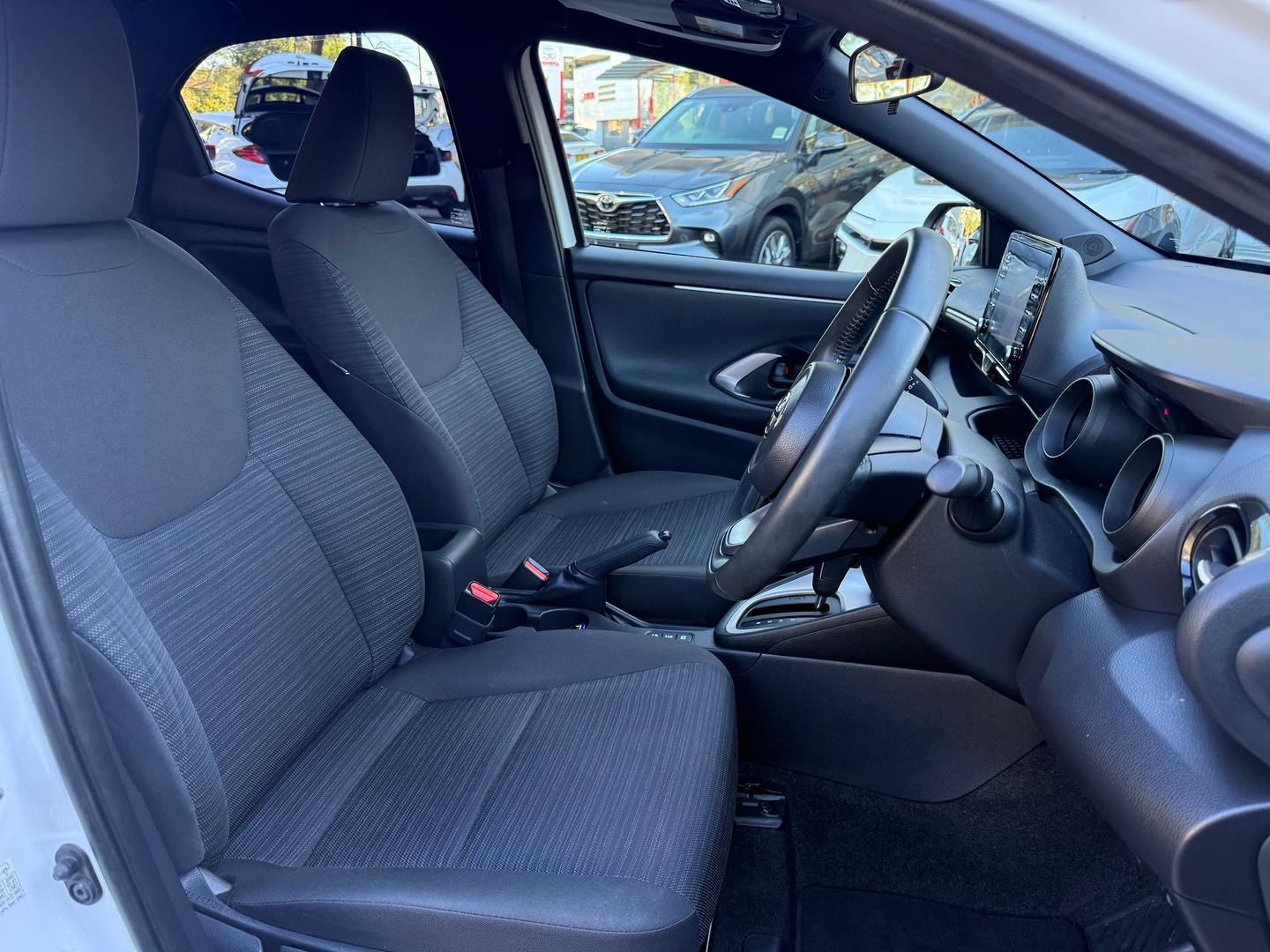 2022 Toyota Yaris SX in White