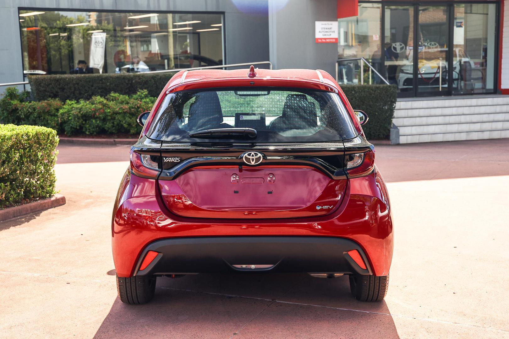 2024 Toyota Yaris Ascent Sport in Red