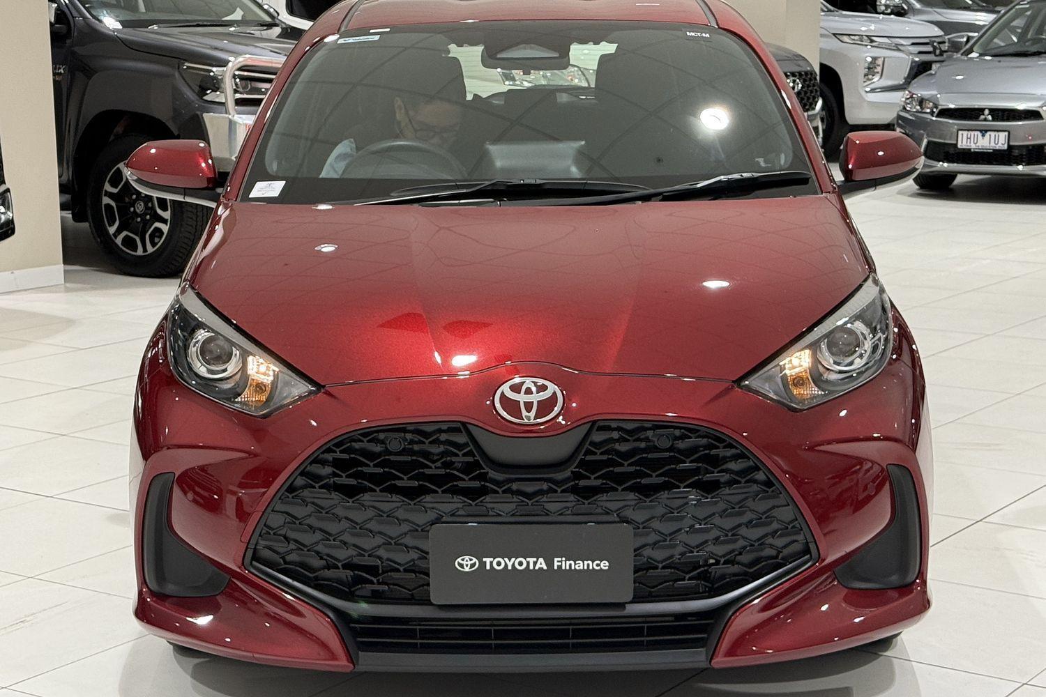 2025 Toyota Yaris Ascent Sport in Red