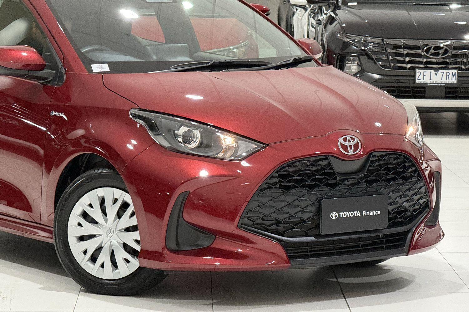 2025 Toyota Yaris Ascent Sport in Red